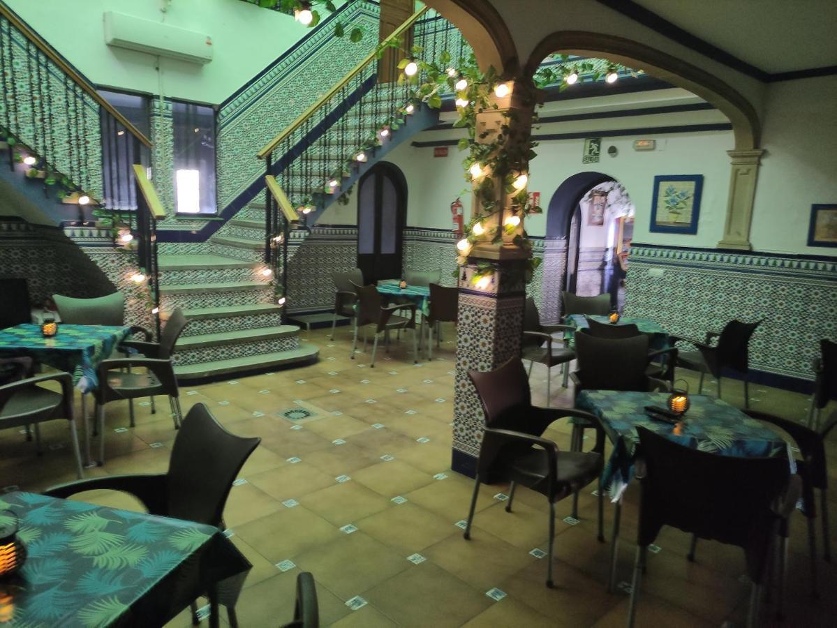 Hostal Restaurante Bar Cafeteria La Melchora Posadas Eksteriør bilde