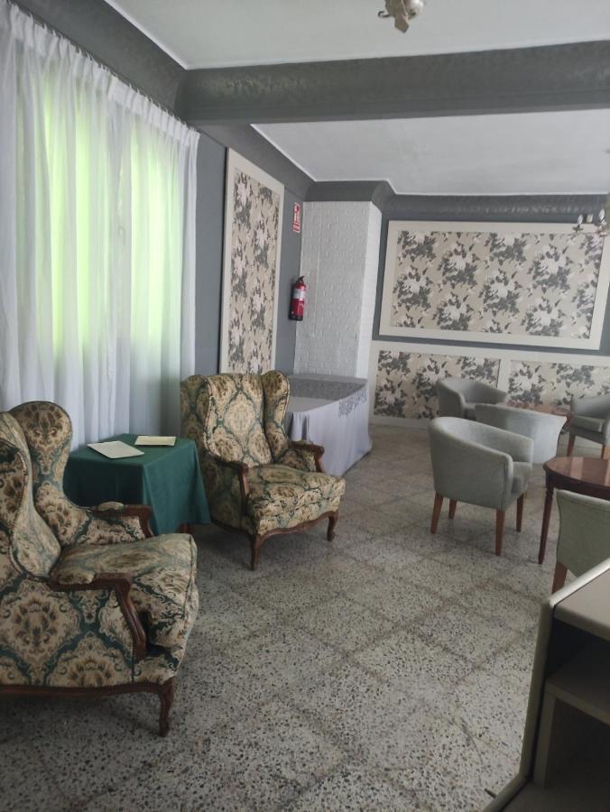 Hostal Restaurante Bar Cafeteria La Melchora Posadas Eksteriør bilde