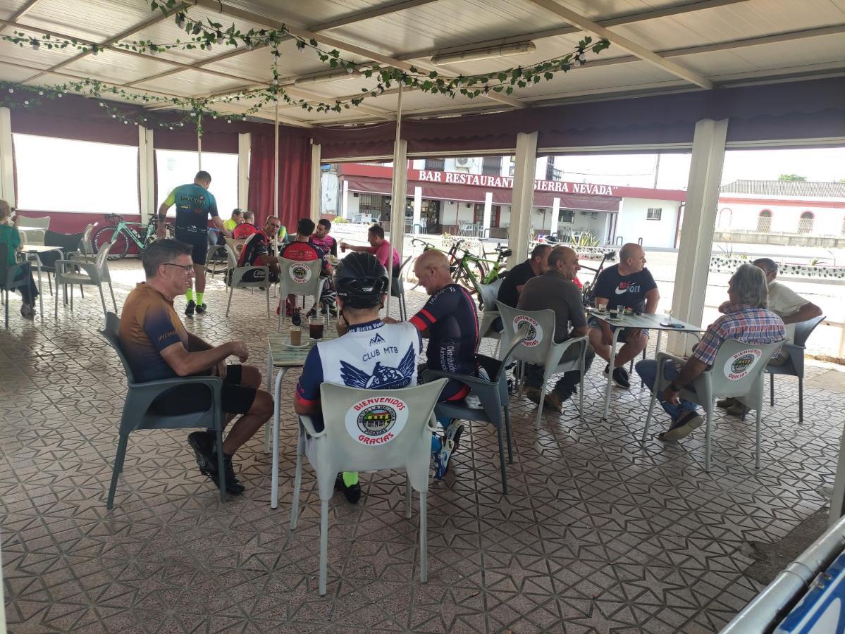 Hostal Restaurante Bar Cafeteria La Melchora Posadas Eksteriør bilde